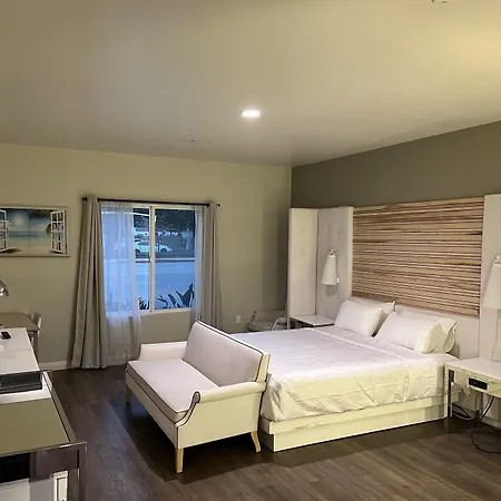 Aspire Inn & Suites Orange-3