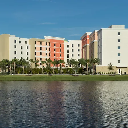Hampton Inn & Suites Cape Canaveral Cruise Port, Fl-2
