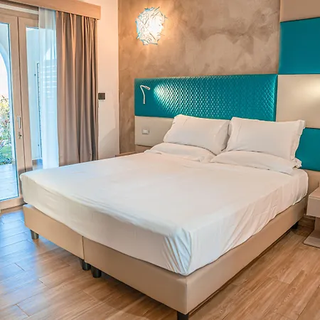 Aqua Sardinia Boutique Hotel-3