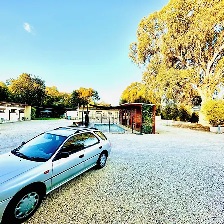 Auto Lodge Motor Inn-2
