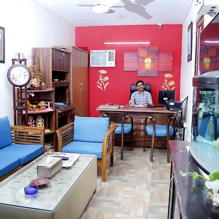Maplewood Guest House, Neeti Bagh, New Delhiit Is A Boutiqu Guest House-3