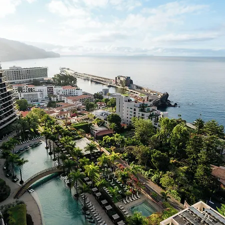 The Reserve - Within Savoy Palace - The Leading Hotels Of The World-3