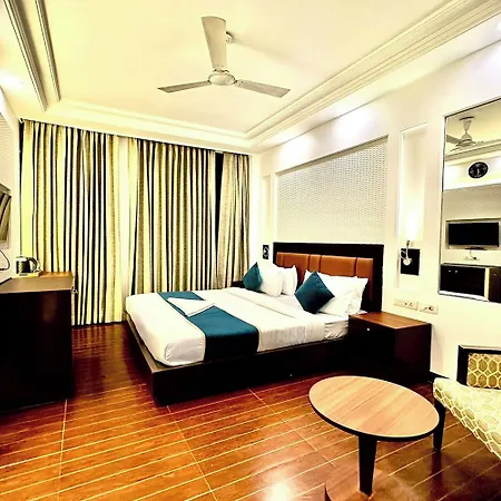 Hotel The Imperio-2