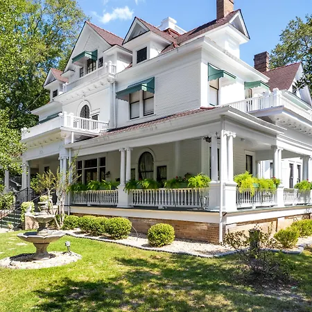 Ross Mansion Bed & Breakfast-2