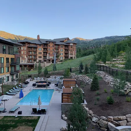 Lift 509 | True Ski-In / Ski-Out Luxury | Steps To Sunrise Gondola-3