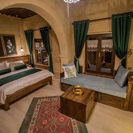 Mak'S Cave House-2