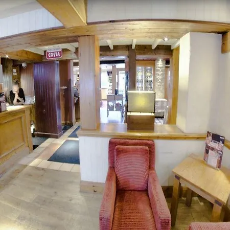 Premier Inn Portsmouth-2