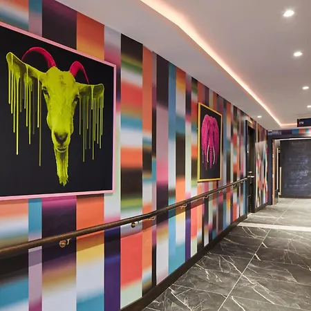 Nyx Hotel Edinburgh-3
