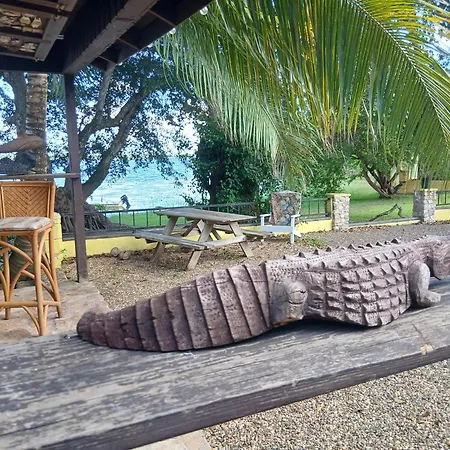 Crooкed Tree Lodge Belize-2