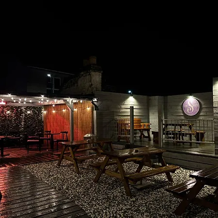 The Cassillis Hotel - Smart Self Check-In Hotel & Bar-2