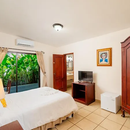 Villa Fontana Nesthost Stays-3