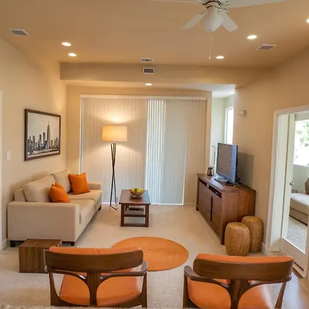 Modern Venice Beach Stay Entire Homes- Walk To Marina & Boardwalk-3