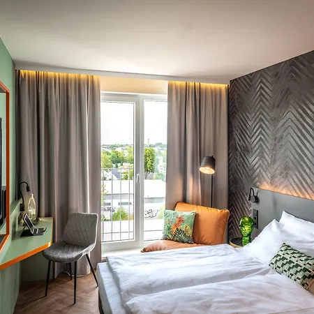 LOGINN Hotel Berlin Airport-3