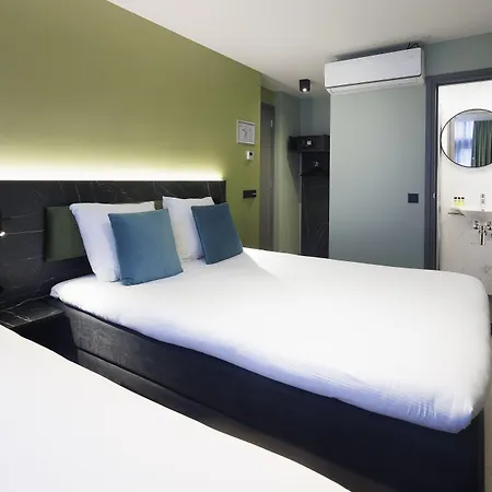 Ciao Papa Hotel Amsterdam Central Station-2