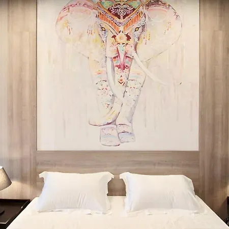 R 17 Living Hotel-3