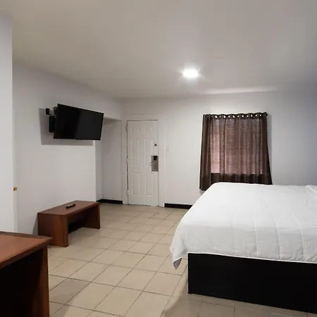 American Inn-3