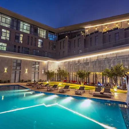 Alisa Hotel Tema-2