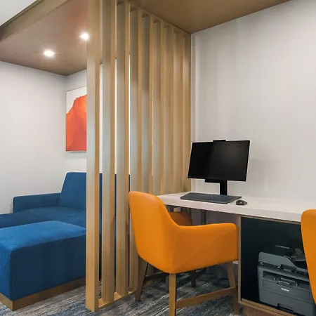 Holiday Inn Express & Suites Springdale - Fayetteville Area By Ihg-3