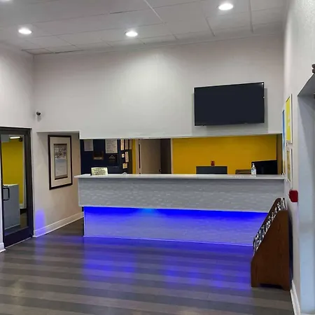 Travelodge By Wyndham Mobile Al-2