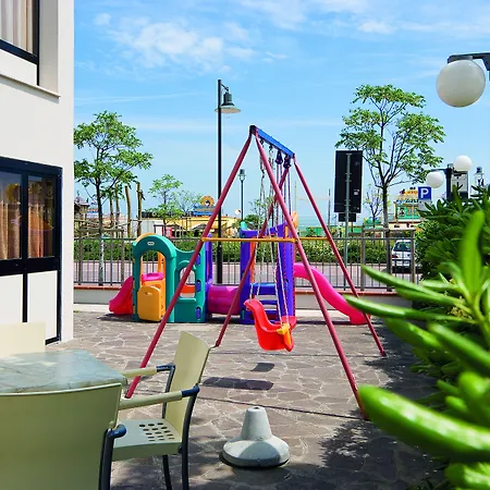 Little Hotel-2