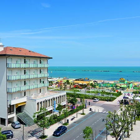 Little Hotel-3