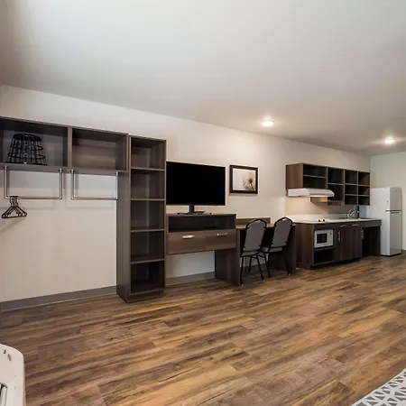 Woodspring Suites Olympia - Lacey-3