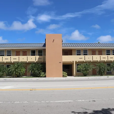 Curtis Inn & Suites-2