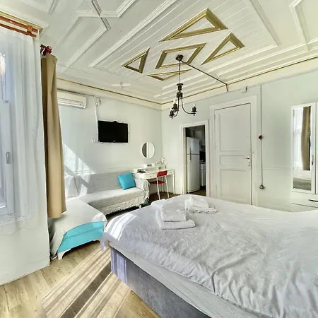 Golden Home Apart-2