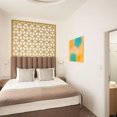 Mera Hotel-2