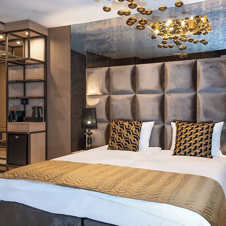 Art Suites Luxury Hotel-2