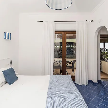 Monte Solaro Bed & Breakfast-2