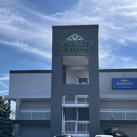 Baymont By Wyndham Dayton North-2
