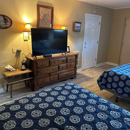 Sportsman'S Lodge-2