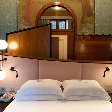 Eight Venezia-3