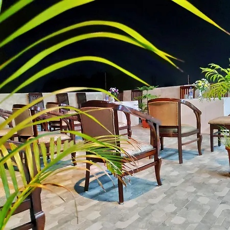 Hotel Midcity-3