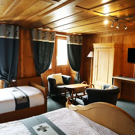 Gruyere Rooms-3