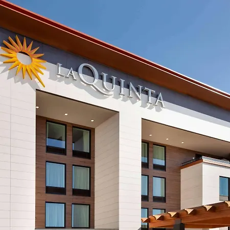La Quinta Inn & Suites By Wyndham Santa Rosa Sonoma-2