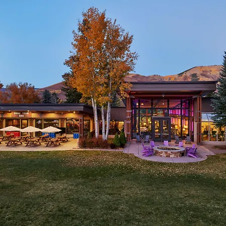 The Inn At Aspen-3