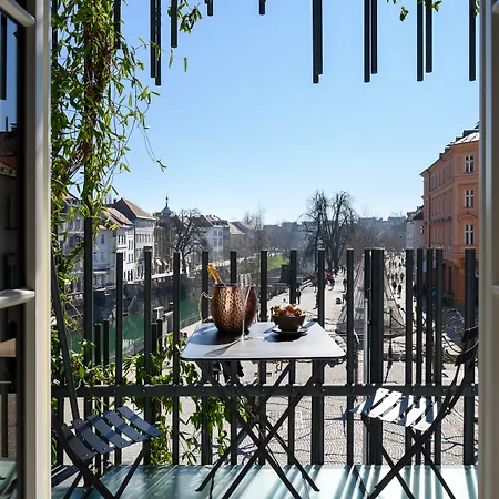 Zlata Ladjica Boutique Hotel-2