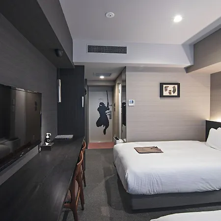 Hotel Ninja Black-3