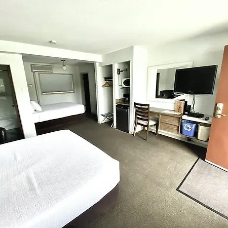 Arbutus Grove Motel-2