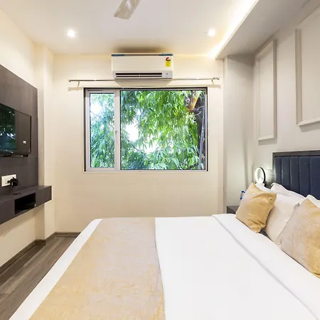 Hotel Classio Andheri - Near Dn Nagar Metro Station-3