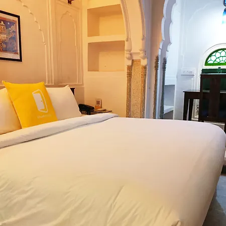 Bloom Boutique L Chelon Haveli-2