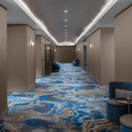 Courtyard By Marriott Calgary Downtown-2
