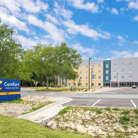 Comfort Inn & Suites Destin Near Henderson Beach-3