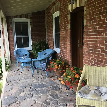 Sawyer'S Creek Bed And Breakfast-2