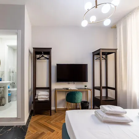 Room Eleven-3