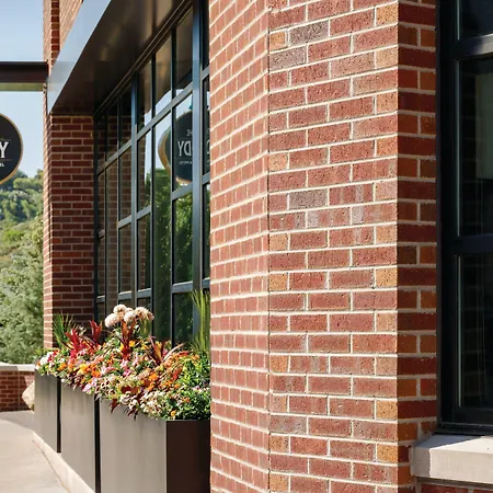The Eddy Taproom & Hotel-3