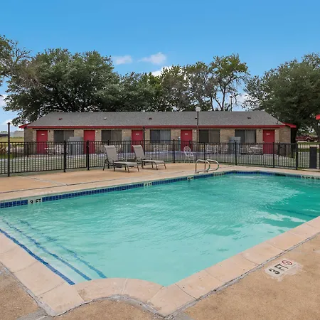 Americas Best Value Inn Lockhart Tx-2