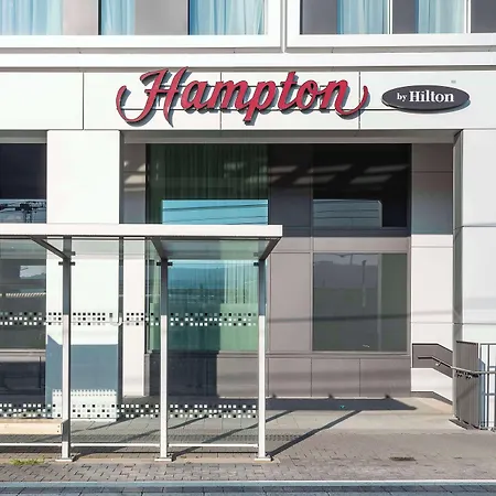 Hampton By Hilton Stuttgart City Centre-3